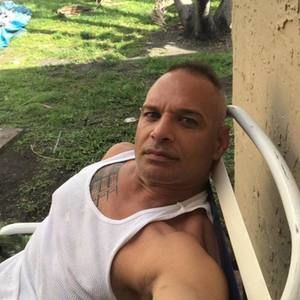 Meet your Posher, Ernesto